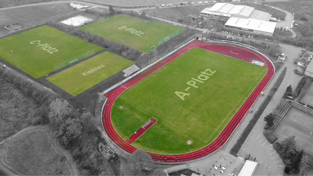 Luftaufnahme der Rasenplätze